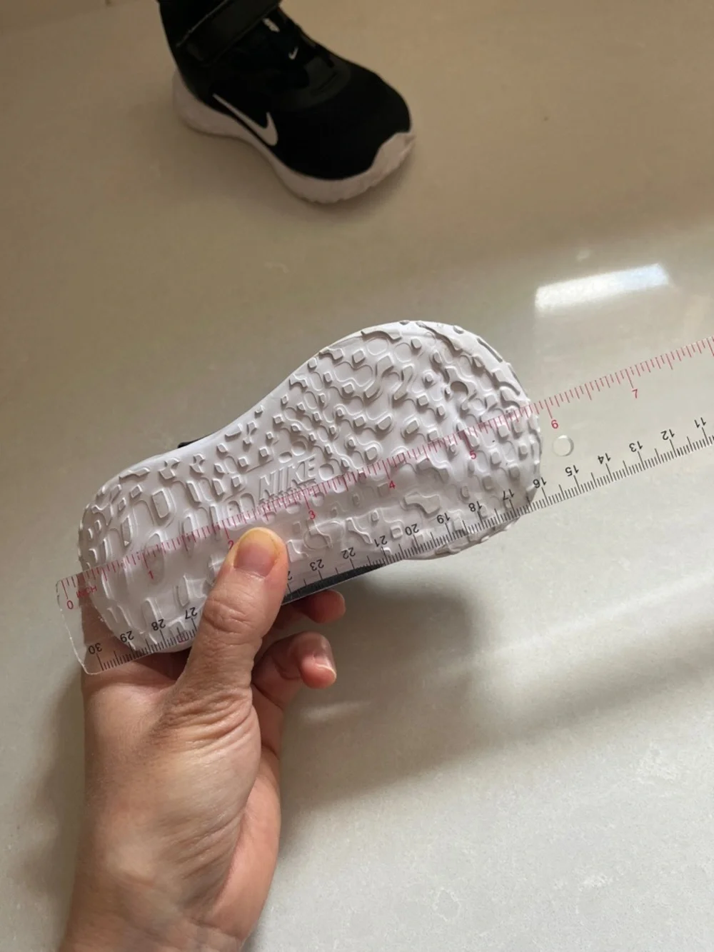 Nike Baby Toddler Low Top Sneakers - Picture 7 of 8